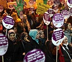 تظاهرات هزاران نفر در استانبول علیه اعمال خشونت بر زنان